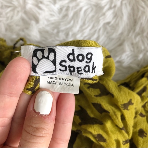 🚨LAST DAY!🚨Adorable dog pattern scarf - Picture 3 of 3